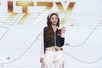 있지 리아, 1년만 복귀 “팬과 멤버들, 믿고 기다려줘 다시 설 수 있었다”