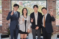 ‘마왕’ 신해철, 쏙 빼닮은 두 자녀의 근황 “인터넷으로 아빠를 배워” (유퀴즈)