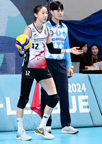 V리그 ‘살아 있는 역사’ 한송이, 감동의 은퇴식 “더할 나위 없이 행복한 시간이었다” [SS현장]