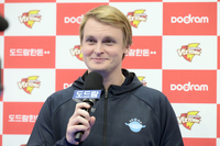 한국전력에 ‘일격’ 당한 대한항공 토미 감독 “많았던 기회 못 살려, 다시 강해져 돌아오겠다”[현장인터뷰]