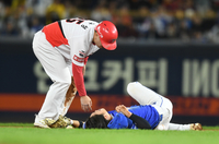 [포토] 류지혁 ‘부상이면 안되는데’