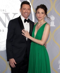 ‘27년만 이혼’ 휴 잭맨, 염문설 유부녀 배우까지 1년만 이혼소송. 세기의 불륜설 솔솔 [할리웃톡]