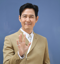 “주연·조연 출연료 20배 차이” 치솟는 스타 몸값에 제작사 아우성…넷플릭스 뒤늦게 “내부 고민 중” [SS초점]