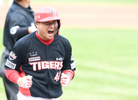 [포토]KIA 김태군, 만루 홈런 포효