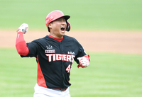 [포토]KIA 김태군, 만루 홈런 포효