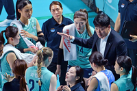 한 세트도 따내지 못하고 3연패, 안 풀리는 GS칼텍스…이영택 감독의 한숨 “무슨 말을 해야 할지”[현장인터뷰]