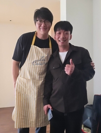 ‘선넘은’ 성시경 ‘흑백’ 철가방요리사에게 직접 만든 동파육 대접 “청경채 익힘 신경씀”