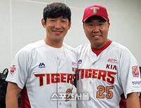 이범호 감독 절친 현대모비스 양동근 수석코치 “항상 지켜보고 응원했다 축하한다 친구야!”