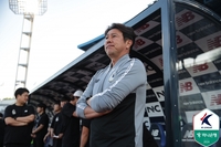 9년만 PO 진출 확정…김도균 감독이 ‘첫해’에 써내려간 이랜드 새 ‘역사’, 내친김에 2위+첫 승강 PO까지 넘본다