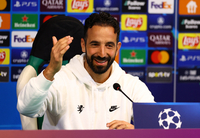 맨유 ‘부임’한 아모림, 2019년 이후 포메이션 분석했더니…3-4-2-1 포메이션이 117회로 가장 많았다