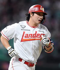 “오래 걸려 죄송” 최정, 110억 계약 후 사과부터…“600홈런 도전+문학에서 다시 우승” 각오 [SS시선집중]