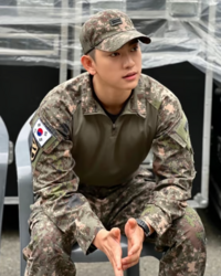 갓세븐 진영, 오늘(7일) 만기전역 후 팬들 곁으로…라이브 방송 예고