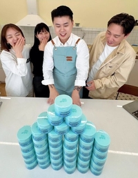 나폴리 맛피아, 셰프 최초 화장품 모델 등극 “에스파 윈터님과 모델하는 게 맞냐” 어리둥절