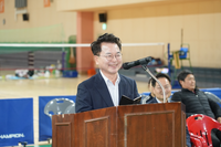 육동한 춘천시장, 춘천시장배 생활체육 배드민턴대회 참석