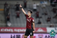 베테랑 박주영, 친정팀 서울 팬 앞에서 은퇴 공식화…2년만 전격 엔트리 포함 [SS현장]