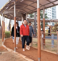 김성제“포일어울림공원 맨발걷기길 건강·행복 특별한 공간 될 것”