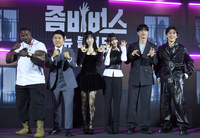 [포토] 포즈 취하는 안드레 러시, 조세호, 태연, 권은비, 육성재, 코