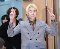 [포토] 박재범 ‘미소 가득한 입장’