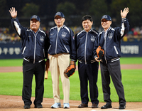 치솟는 몸값+떨어진 국제경쟁력…선출단장 어느덧 10년 KBO리그, 달라졌나요?[장강훈의 액션피치]