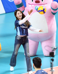 [포토]남보라의 힘찬 시구