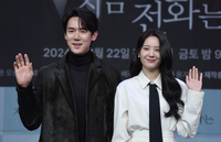 [포토] 유연석-장규리 ‘반가운 손인사’