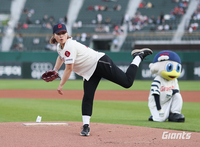 롯데 여자야구 활성화 위해 23일부터 ‘자이언츠배’ 개최…중앙탁자석 무료개방