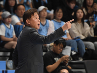 수건으로 선수 때린 의혹 고양 소노 김승기 감독 자진사퇴