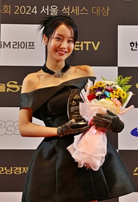 ‘미스트롯3’ 김소연, ‘2024 서울석세스대상’ K-트로트 대상 수상 “더 유명해지는 트로트 가수 되겠다”