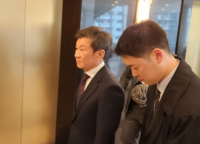 ‘4선 도전’ 정몽규 회장 입 열었다 “후보 심사 신청” …시상식장서 팬 사인 요구도 받아 [SS현장]