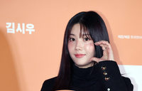 [포토]볼 하트 만들어 보이는 권은비