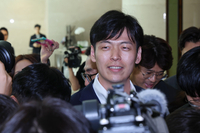 신유열, 롯데 이끌 후계자로 자리매김… 초고속 승진 눈길