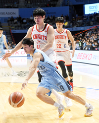 ‘대홍수’, 모성애에 모든 답을 맡긴 SF 재난물 [SS무비]