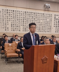 [속보] 김용현, 구치소에서 ‘극단적 선택’ 시도... “현재 건강에는 이상 없어”