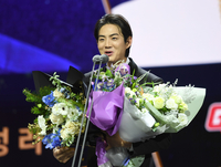 ‘90.3% 압도적’ 구자욱, 개인 3번째 수상…레이예스-로하스 황금장갑→에레디아 ‘6표차 4위’ [2024 GG]