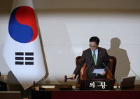 식물 된 尹, 관저·경호·월급은 유지…모든 권한 韓총리에