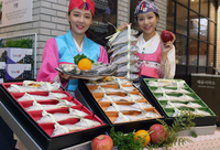 백화점 3사, 설 선물세트 ‘양면 전략’…실속파·프리미엄파 모두 잡는다