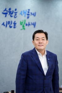 이재준 수원시장, 올해의 지방자치 CEO 선정