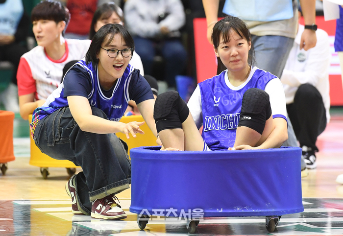 [포토]신지현, 팬을 위한 선물을 향해!