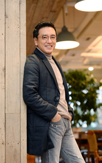 ‘쌍칼 형님’에서 ‘키다리 아저씨’로…회장님 된 배우 김승우 “결국은 사람, 리틀야구도 발로 뛰어야죠!”[SS인터뷰]