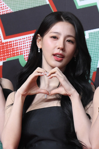 [포토] (여자)아이들 미연 ‘사랑해요’