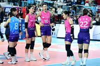 3연패, 승점 제로 ‘대위기’ 흥국생명, 또다시 외로워진 김연경