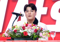 추신수, SSG 정용진 구단주 보좌역 겸 육성총괄로 선임