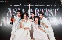 뉴진스, ‘AAA’서 3년 연속 대상…‘올해의 가수’ 위용