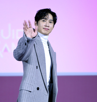 박성훈, ‘오징어게임2’ AV 표지 업로드…소속사 “실수로 업로드”[공식]