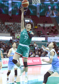 [포토] 진안 ‘과감한 슛’