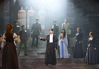 [표권향의 컬처판타지아] 지키는 자의 ‘저주받은 피’ 뮤지컬 ‘블러디 러브’, 숨 막히는 감정선에 매료되다