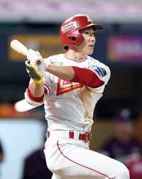 [공식] ‘박성한 3.7억-최지훈 3억’ SSG, 2025 연봉 계약 완료…조병현 350% 인상 ‘1억3500만원’