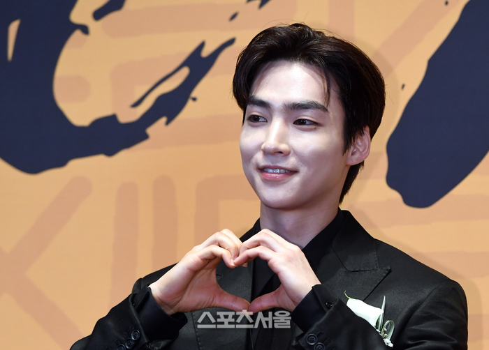 [포토]백서후, 많이 사랑해 주세요!