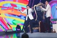 이경규, 녹화 도중 출연자 연기력에 분노…“최악이다”(‘미스쓰리랑’)