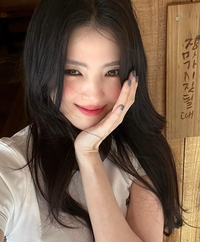 한소희, ‘재밌네 대첩’ 이후 11개월 만에 블로그 재개했다 [전문]